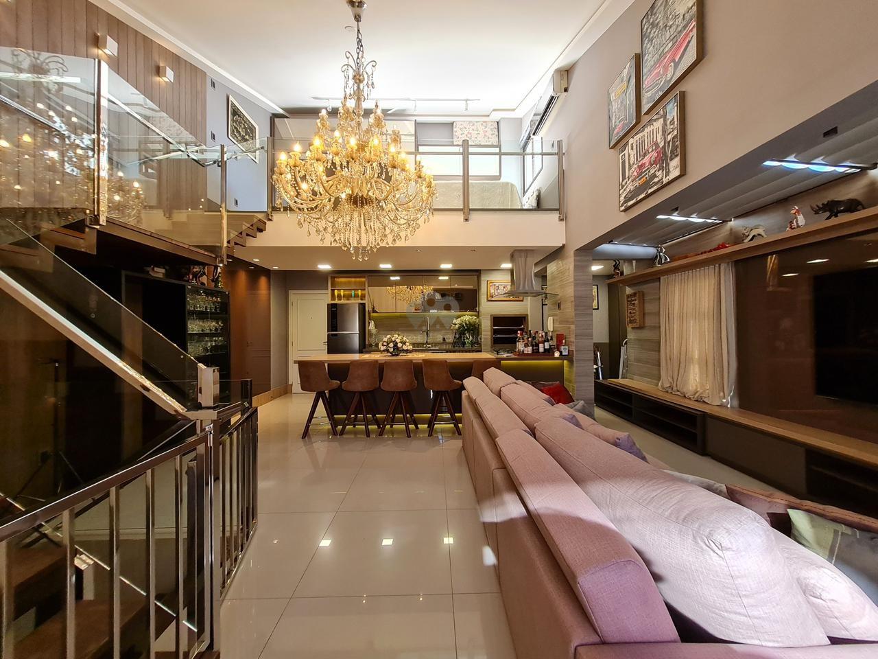 Cobertura mobiliada a 200m da Praça do Congresso. - Manoel Rozeng