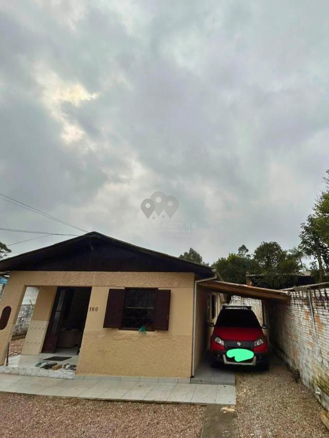Casa à venda no bairro São Roque - Criciúma/SC - Manoel Rozeng