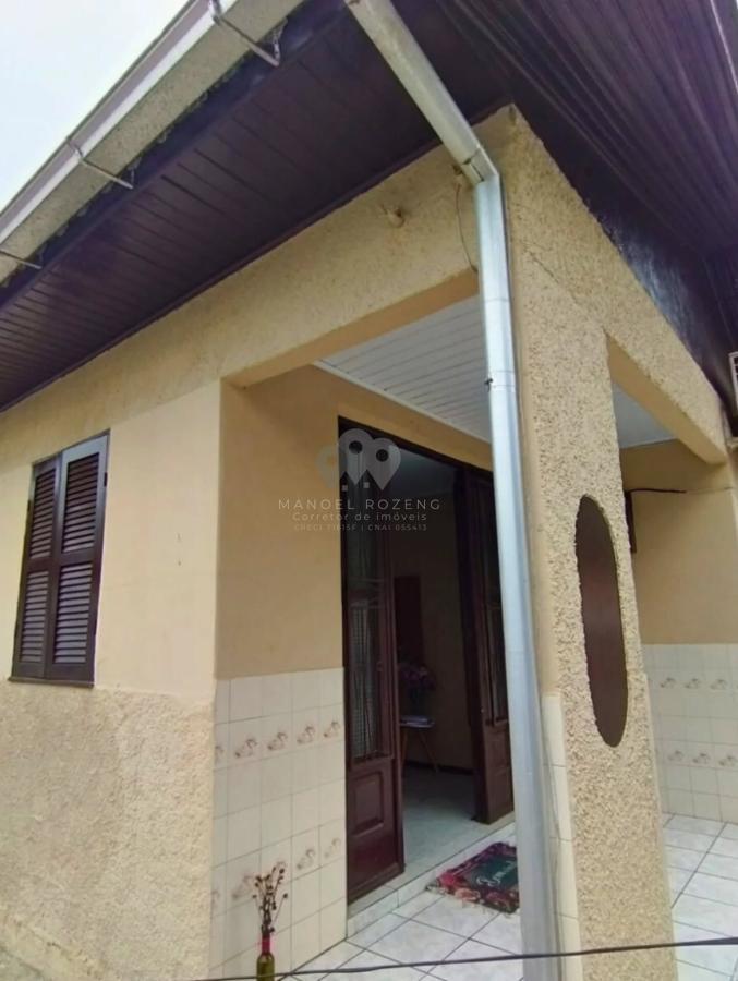 Casa à venda no bairro São Roque - Criciúma/SC - Manoel Rozeng