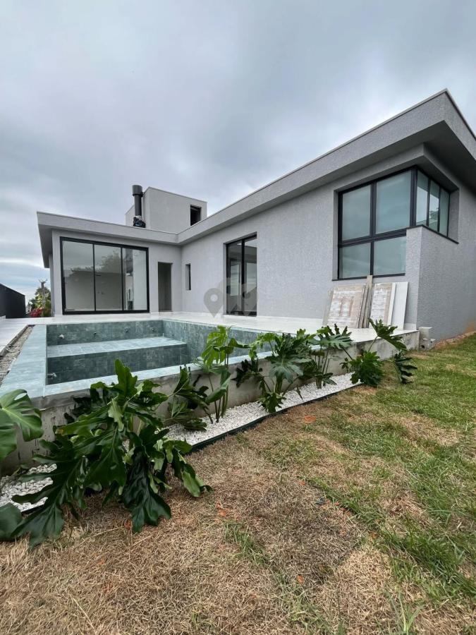 Casa à venda no bairro Mina Brasil - Criciúma/SC - Manoel Rozeng