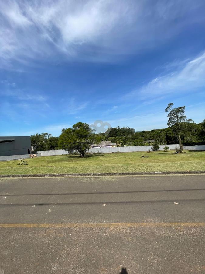 Terreno à venda no Cond. Golden Village - Criciúma/SC