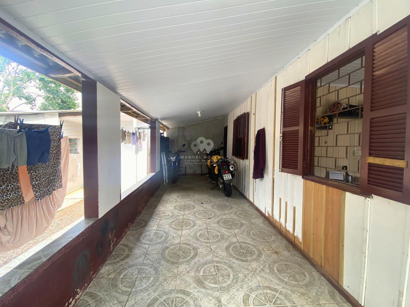 IMÓVEL COM RENDA ATIVA + AMPLO TERRENO DE ESQUINA  BAIRRO SANGÃO - Manoel Rozeng