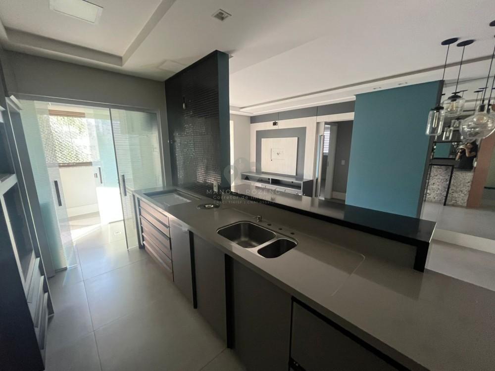 Apartamento semimobiliado no Centro de Criciúma  Edifício Varenna - Manoel Rozeng