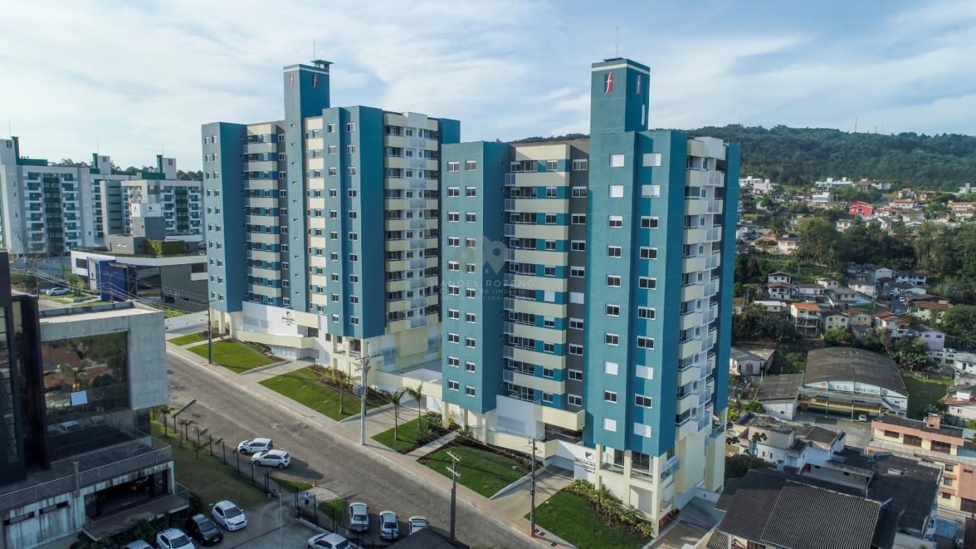 Apartamento semimobiliado no bairro Vera Cruz  Criciúma/SC - Manoel Rozeng